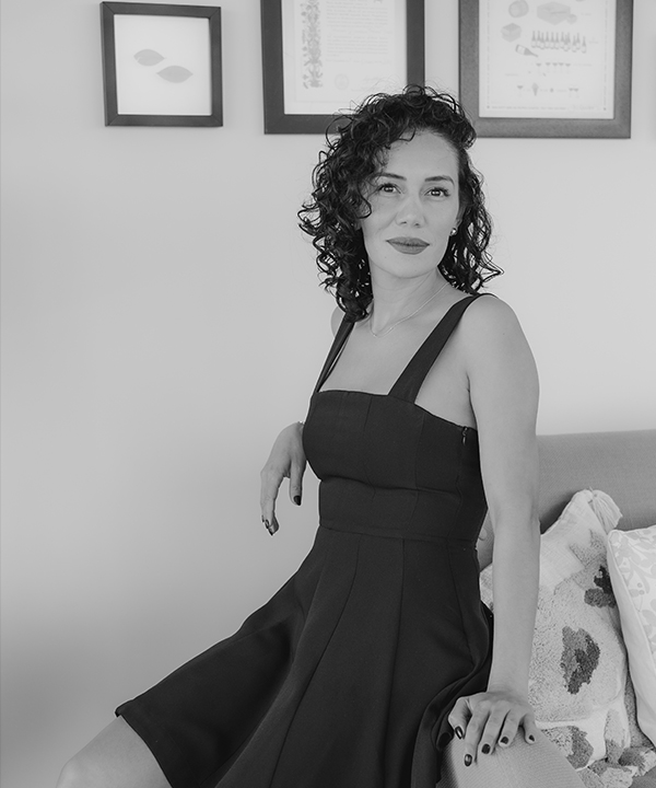 01 creative business director3